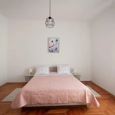 Apartman Rhapsody Apartment
