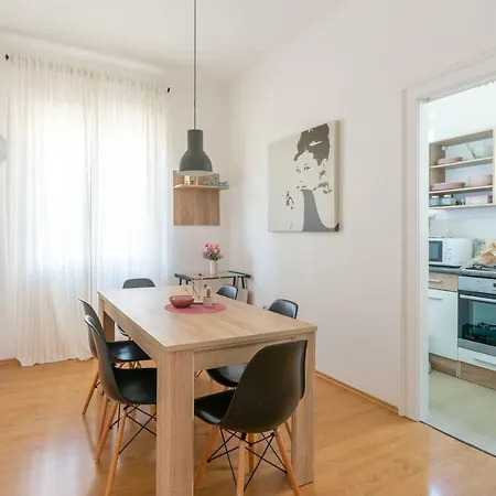 Apartman Rhapsody *